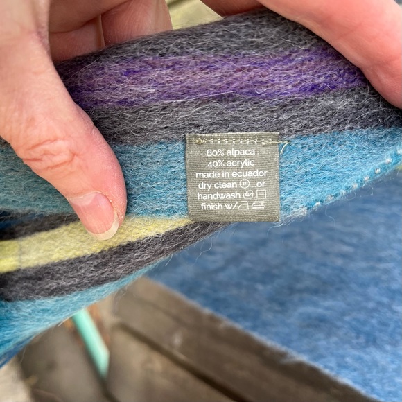 Shupaca Blue Bird Alpaca Blend Striped Fringed Scarf NWOT - Picture 5 of 15